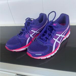 Women’s Asics Gel Chase Sneakers - Size: 7.5 US 39 EU